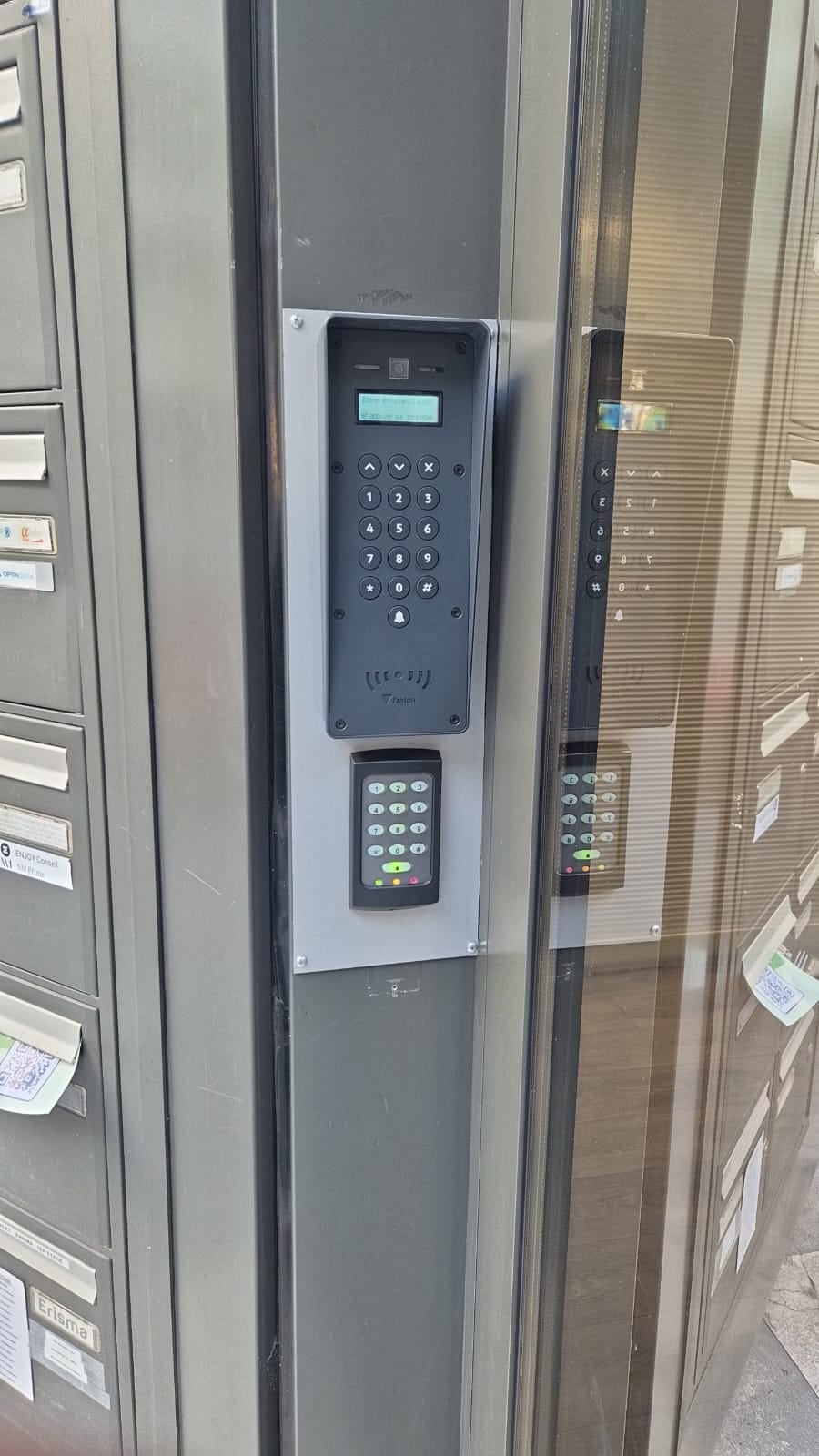 Installation interphone avec clavier à code - Contrôle d'accès complet